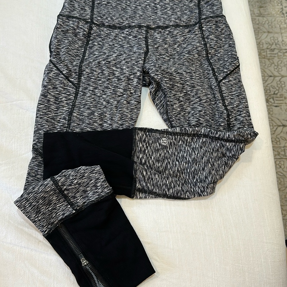 lulu mid rise legging w/pockets size 6